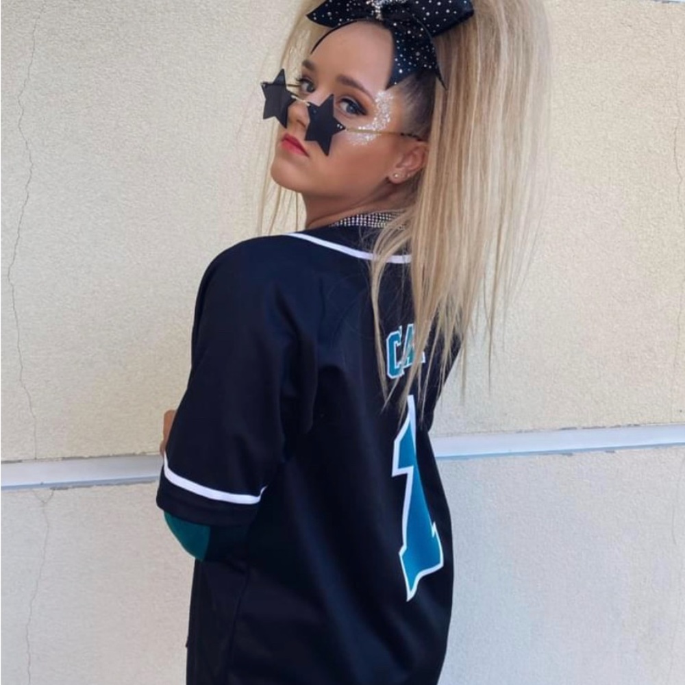 22” posh pony for competitive cheer